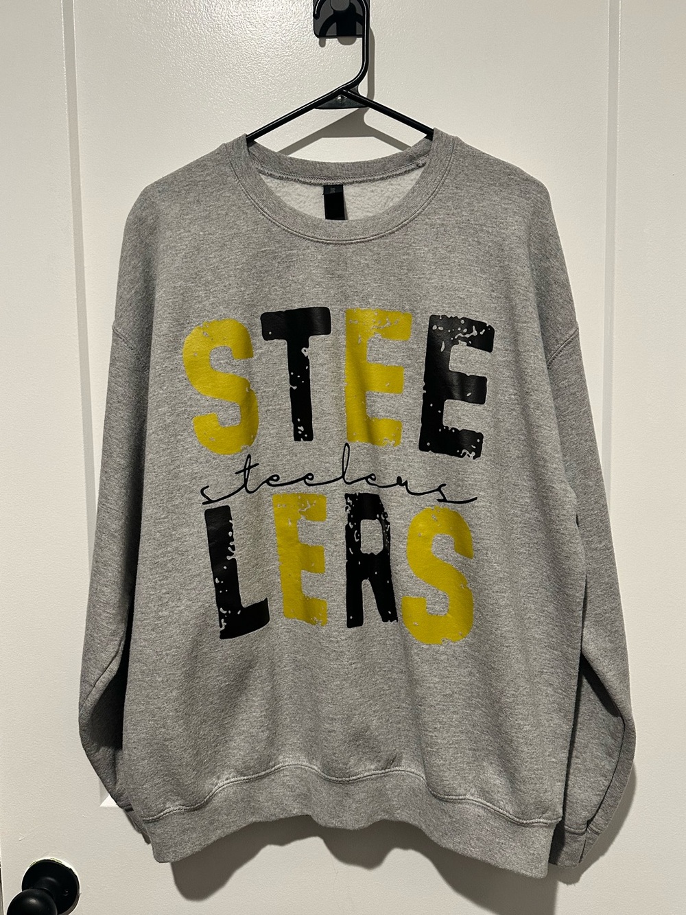 Women’s Grey Steelers Graphic Sweatshirt